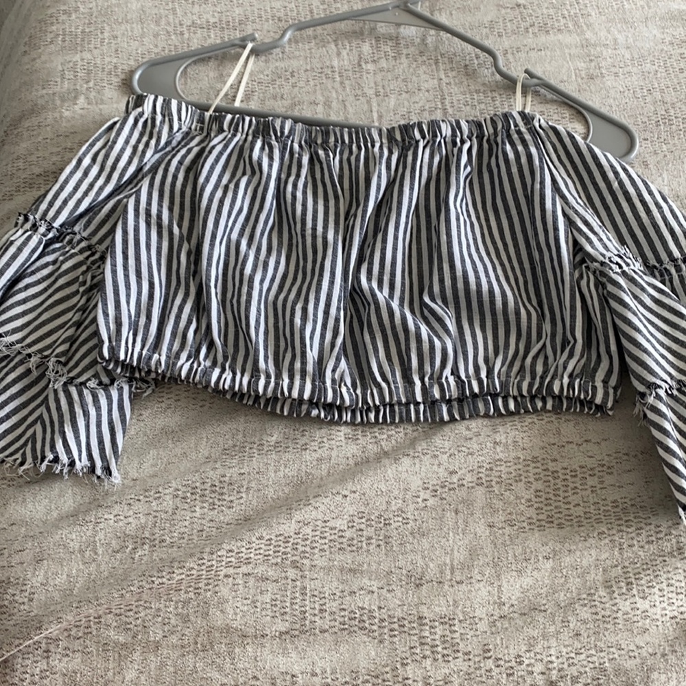 off the shoulder crop top